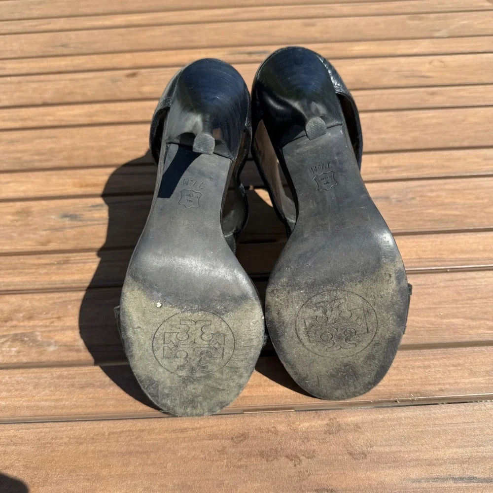 Tory Burch Heels Black Size 7.5 Torben Tumbled Rhino Leather Peep Toe‎